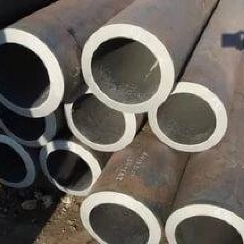 Суцільнотягнені труби гарячекатані ст20 Ду 62 х4