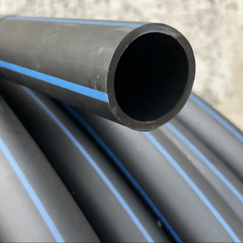 Труба ПЕ Ду 125 х 9.2 (чорні з синьою полосою)